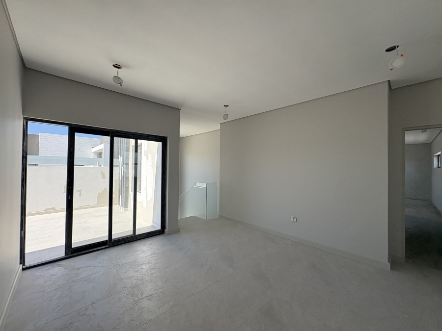 4 Bedroom Property for Sale in Sandown Western Cape